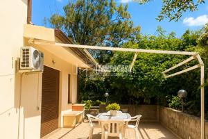 CASA INDIPENDENTE CON GIARDINO - TEULADA