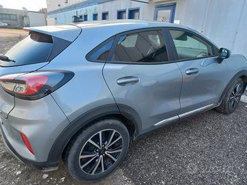 Ford van puma ibrida full optional  AUTOCARRO