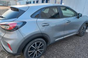 Ford van puma ibrida full optional  AUTOCARRO