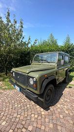 Land Rover Defender 90