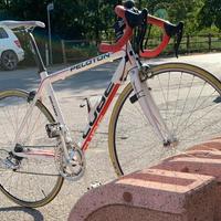 Bici corsa cube peloton