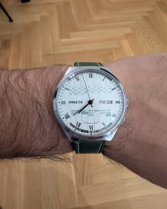 Orologio Vintage Raketa calendario perpetuo manual