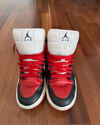Air Jordan 1 Mid