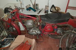 Motocicletta d'epoca MONDIAL Champion 125 Sport