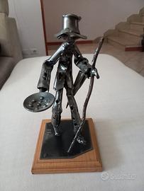 Scultura artigianale in metallo Il Viandante cm.24
