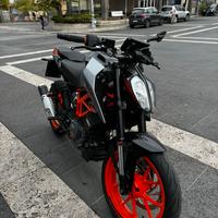 KTM duke 390 2022