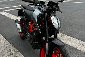 KTM duke 390 2022