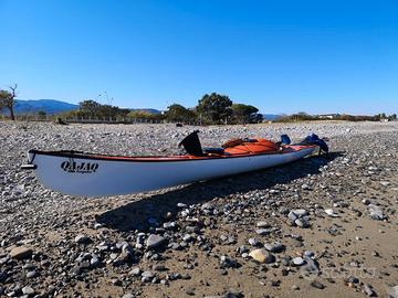 Kayak  Qajaq della Resinvetro modello Avanaq Fast 
