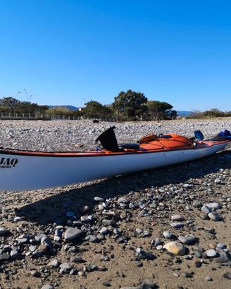 Kayak  Qajaq della Resinvetro modello Avanaq Fast 