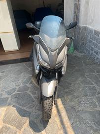 Moto Scooter Yamaha X-Max 400cc, prezzo trattabile