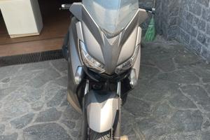 Moto Scooter Yamaha X-Max 400cc, prezzo trattabile
