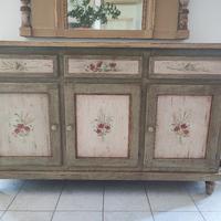 MADIA CREDENZA