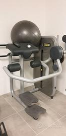 Gluteus machine Technogym 