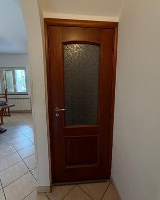 Porte in legno con vetro
