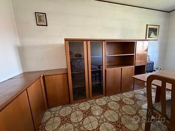 Sala da pranzo completa