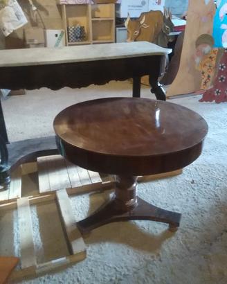 Tavolo tondo antico restaurato