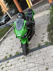 La motto e coasi nova wattan gp1 125cc