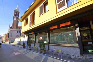 Negozio Inveruno [Cod. rif 3222607ACG]