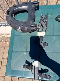 Staffa bauletto, piastra monokey givi Yamaha Fazer
