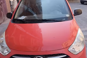 Hyundai i10 5 porte–Ottim come prima auto o città