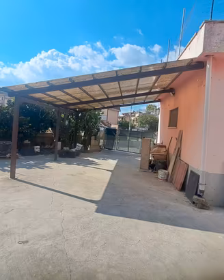 Pergola addossata in alluminio 27,8 mq