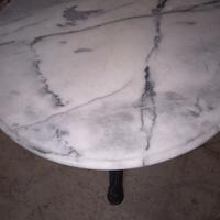 tavolino in marmo