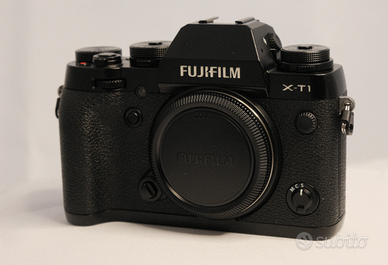 Fujifilm X-T1 Mirrorless - 5000 scatti