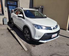 TOYOTA RAV 4 MY23 RAV4 2.0 D-4D 2WD Style White