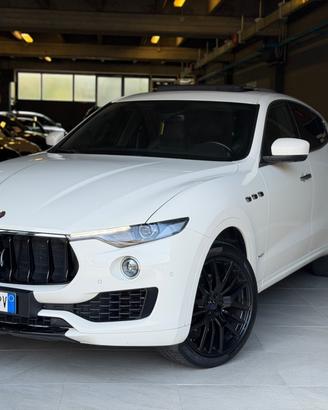Maserati LEVANTE V6 AWD GRANDSPORT TETTO PELLE