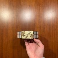 cintura Burberry reversibile