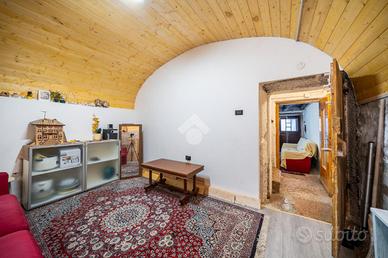 CASA DI CORTE A SANT'ANNA D'ALFAEDO