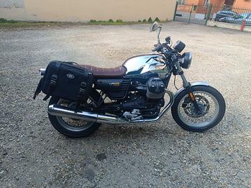 Moto Guzzi V7 iii anniversario 714/1000