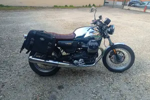 Moto Guzzi V7 iii anniversario 714/1000