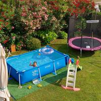 Piscina fuori terra con accessori e pompa