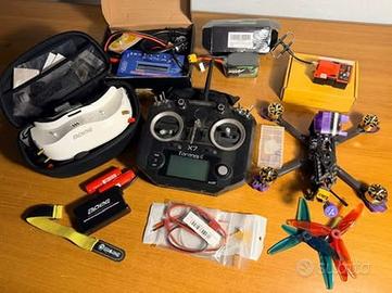 Kit Drone FPV Eachine + Taranis Q X7 + Visore FPV