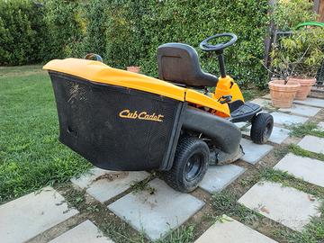 trattorino tagliaerba