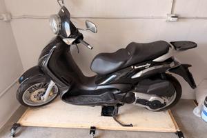 Piaggio beverly 500