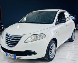 Lancia Ypsilon 1.2 69 CV 5 porte S&S Silver