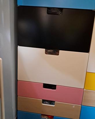 cassettiera colorata per cameretta bambini