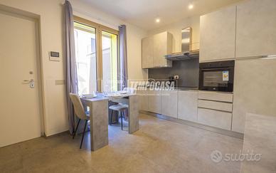 NUOVO BILOCALE CON CORTE IN CENTRO