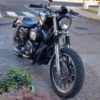Harley-Davidson Sportster 883 R