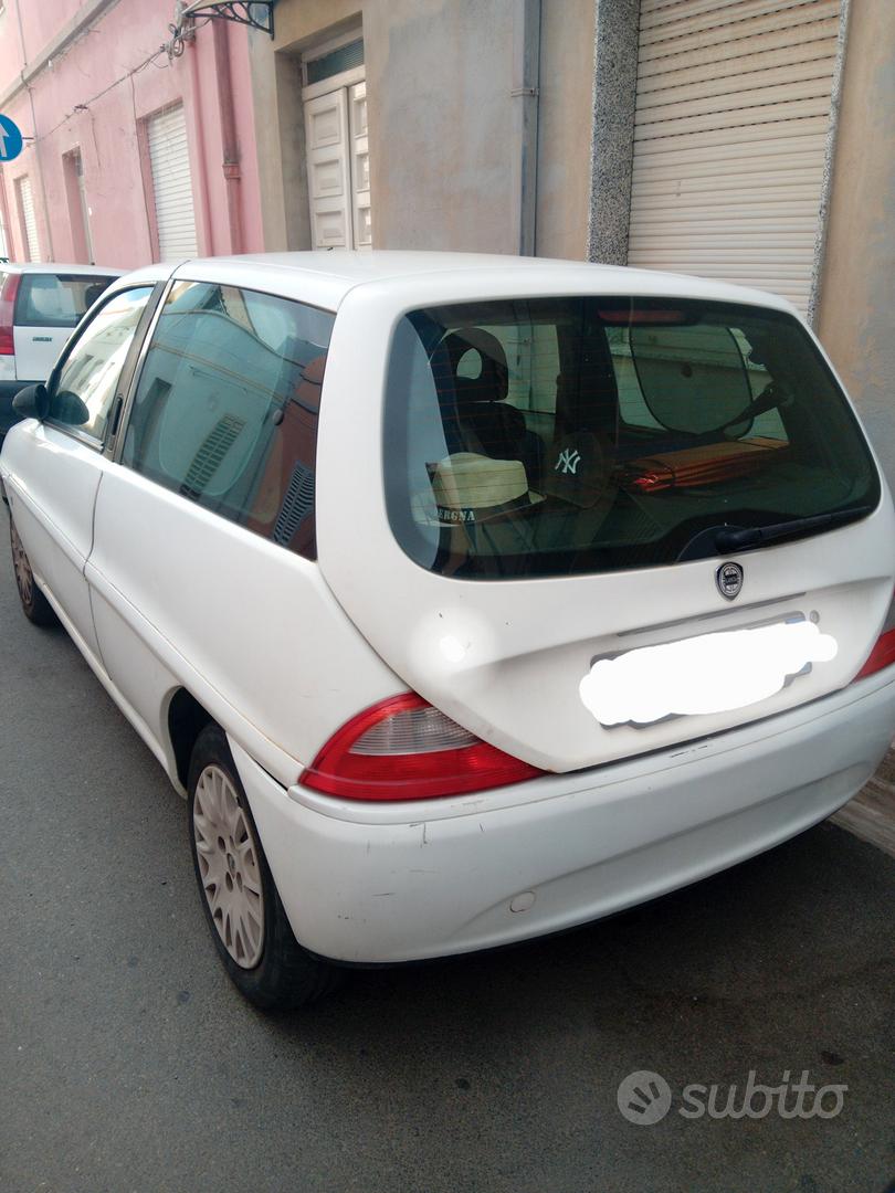Lancia Y