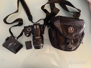 Nikon D3100 come nuova con borsa