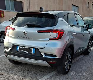 Auto - Renault Captur
