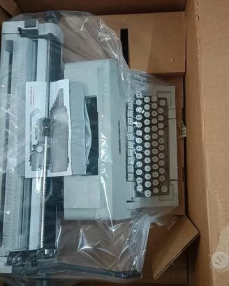 Olivetti Linea 98 Macchina da scrivere nuova inton