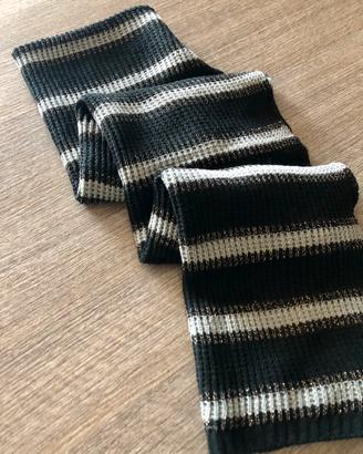 Sciarpa grande, Scialle Benetton nero/grigio/oro