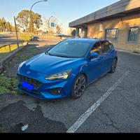 Ford  Focus ST Line