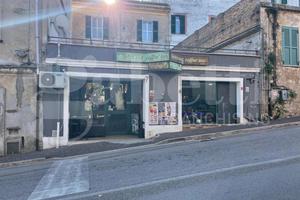 Negozio Giulianova [Cod. rif A182VCG]