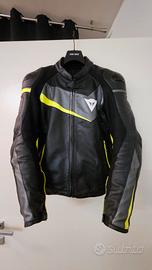 Giubbino in pelle Dainese.