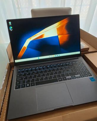Samsung Galaxy Book 4 NUOVO Laptop Computer